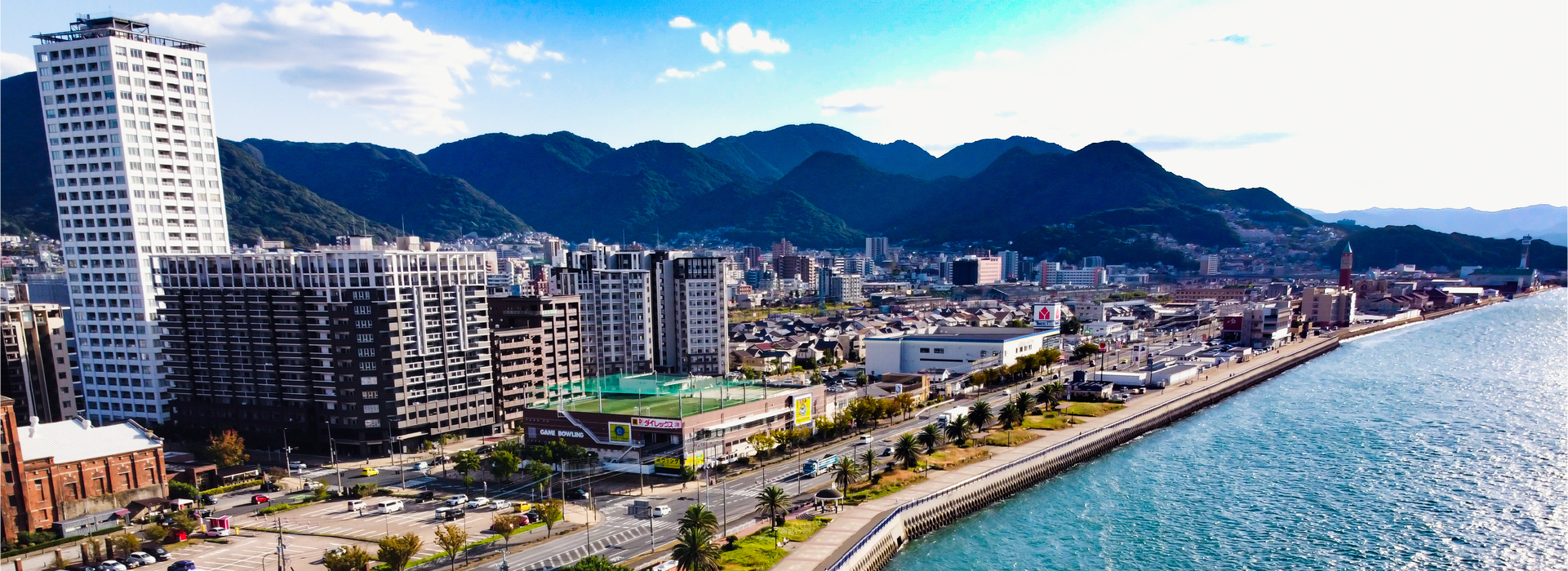 大里海岸緑地を海側から見た様子